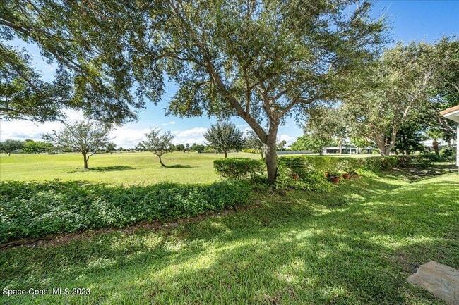 Building Photo - 1720 Minutemen Causeway