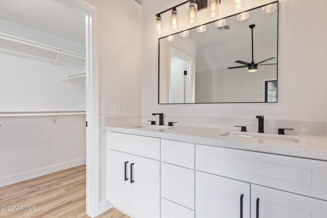 Building Photo - 11 N Concord St