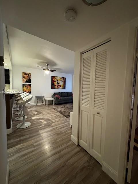 Building Photo - 400 Leslie Dr