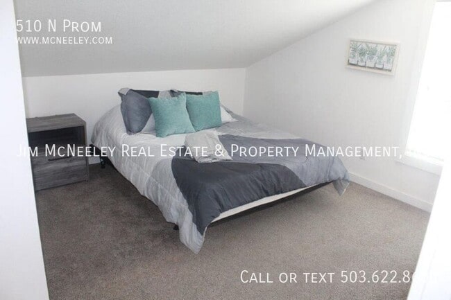 Building Photo - 510 N Prom-