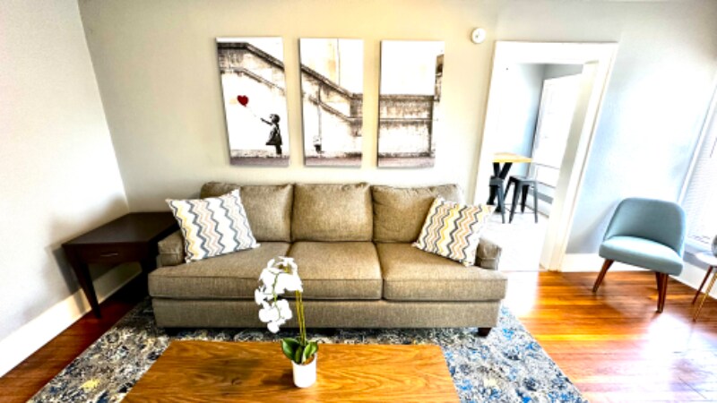 Building Photo - 4405 Woodside St