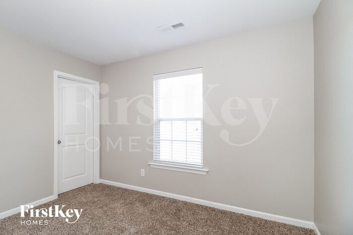 Building Photo - 5615 Misty Hill Cir