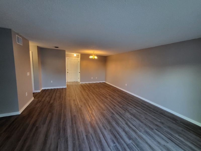 Building Photo - 105 Dorchester Square