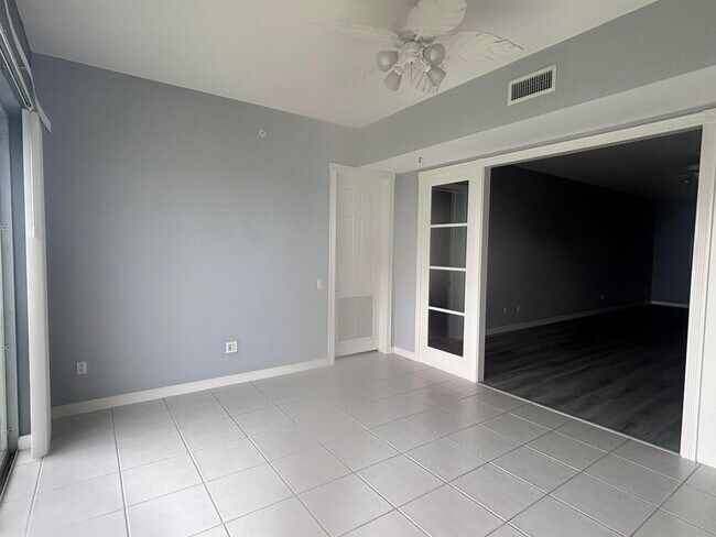 Building Photo - 31 Harbour Isle Dr W