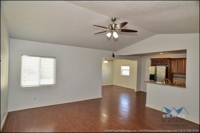 Building Photo - 3 bedroom in El Paso TX 79912