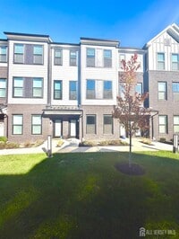 Building Photo - 808 Sadie Cir