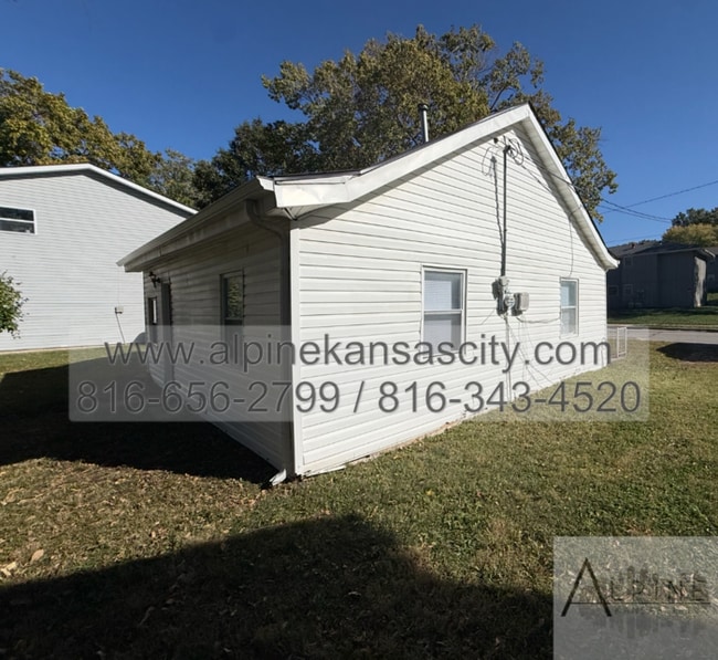 Building Photo - Small Affordable Home in Liberty