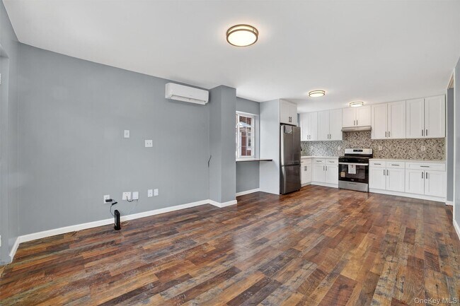 Building Photo - 4297 Kepler Ave