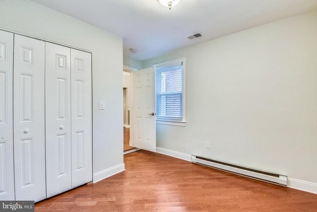 Building Photo - 214 E Monroe Ave