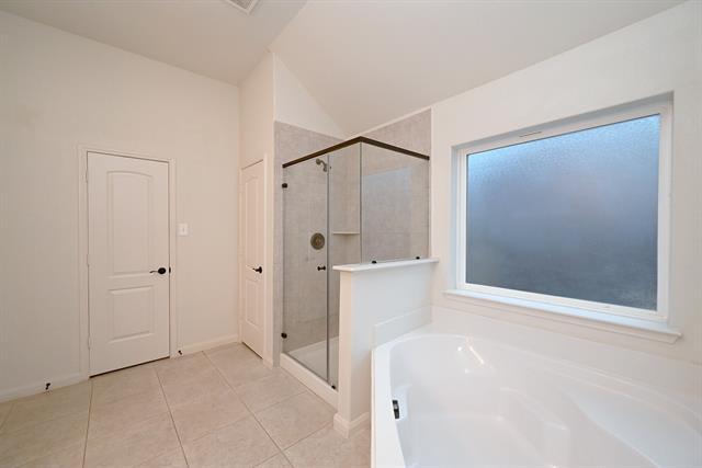 Building Photo - 2413 Spring Meadows Dr