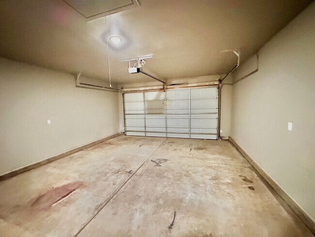 Building Photo - 1224 Donald Preston Dr