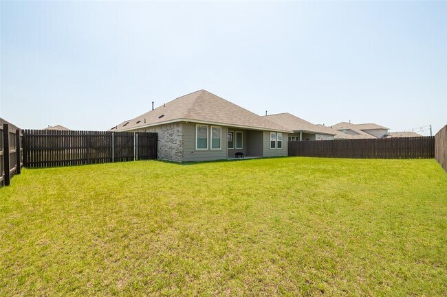 Building Photo - 12020 Texana Trl