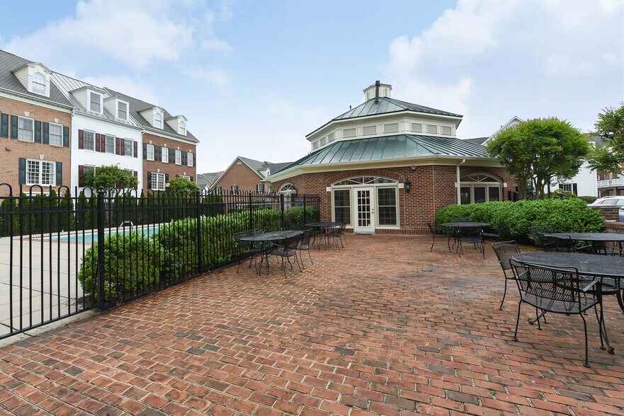 Clubhouse. - 1405 Roundhouse Lane