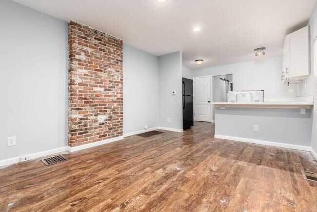 Building Photo - 486-488 South Huron Avenue