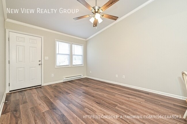 Building Photo - 302 E Hudson St