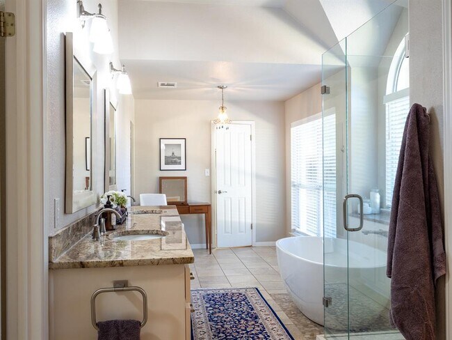 Building Photo - 17200 Poncho Springs Ln