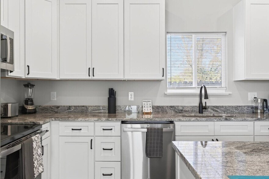 Building Photo - 518 Prospect St