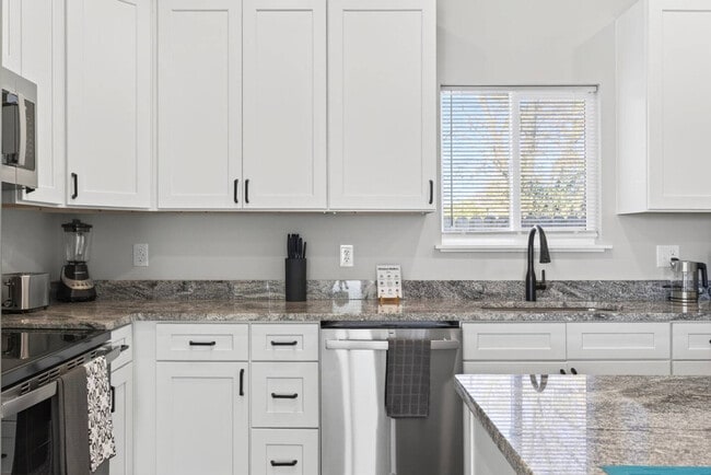 Building Photo - 518 Prospect St