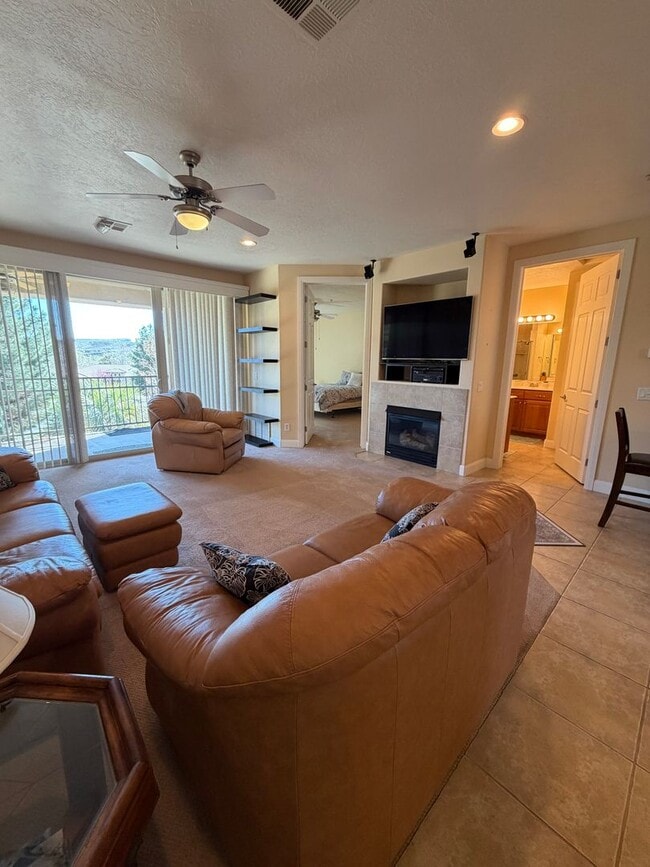 Building Photo - 3 Bedroom, 2 bath condo near Sun Brook Golf Course!