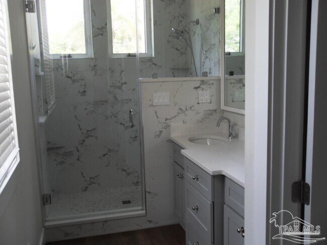 Building Photo - 3003 E Blount St