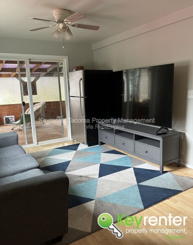 Building Photo - 1302 E 40th St