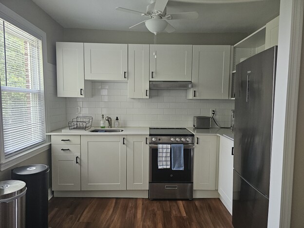 Building Photo - 209 Pilgrim Ln