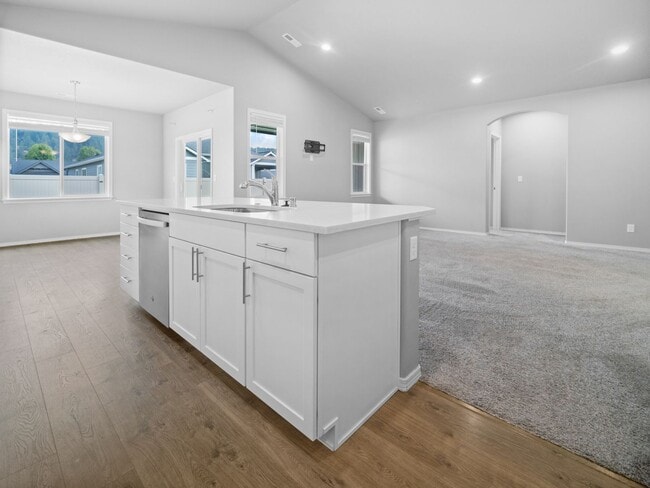 Building Photo - Modern 3BR/2BA Ranch – Living in Spokane