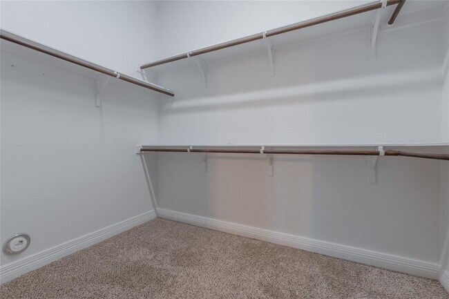 Building Photo - 1016 Teravista Crossing