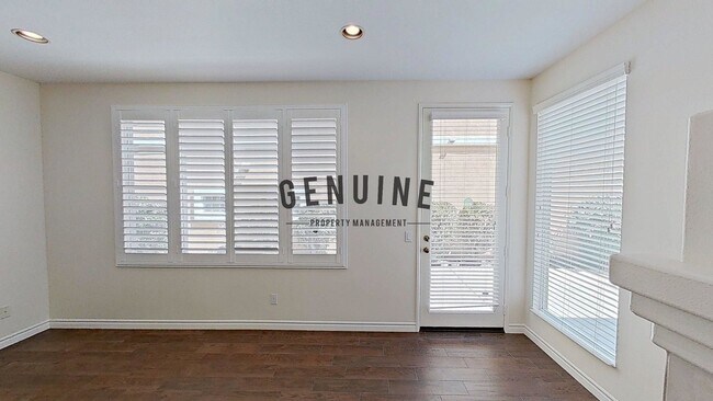 Building Photo - Spacious 3Bd 2.5Ba Home w/Den