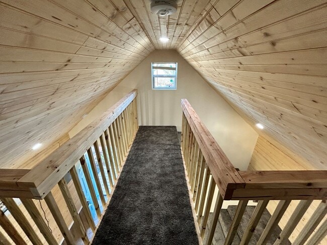 Building Photo - Highview Dr (MN)