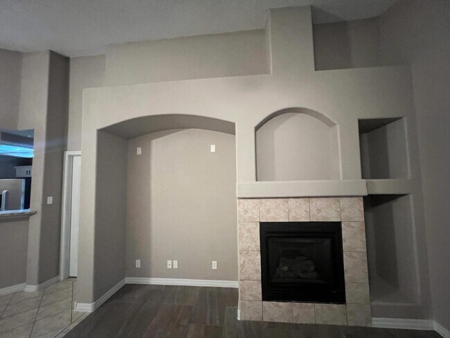 Building Photo - 13742 Paseo Verde Dr