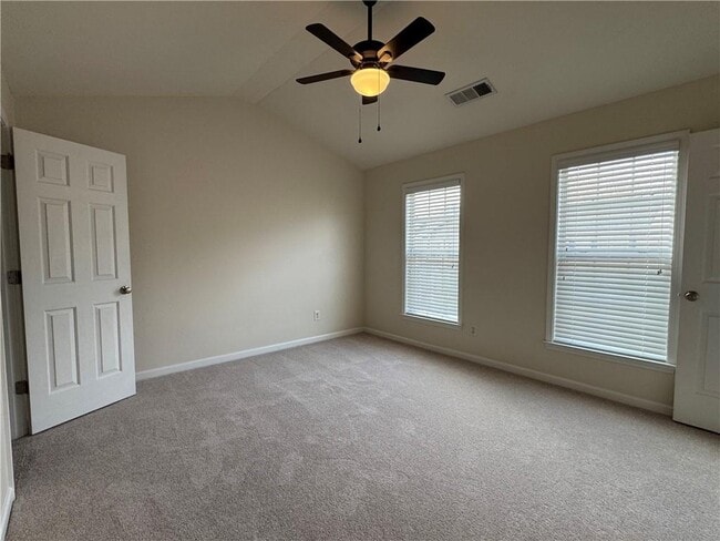 Building Photo - 1379 Thornborough Dr