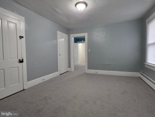 Building Photo - 2A E Milby St