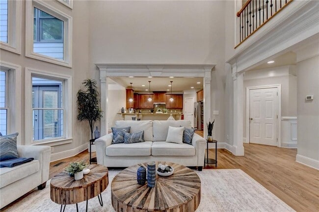 Building Photo - 9848 Talisman Dr