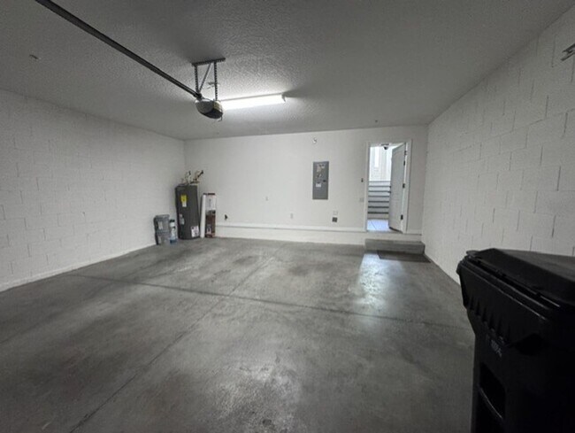 Building Photo - 2018 Brink Alley