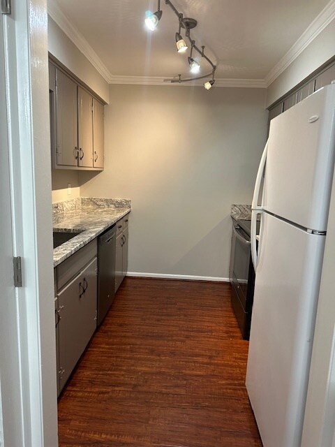 Updated Kitchen - 2116 Hobbs Rd