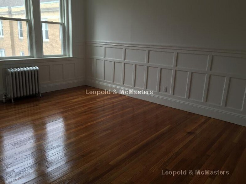 Primary Photo - 36 Winchester St