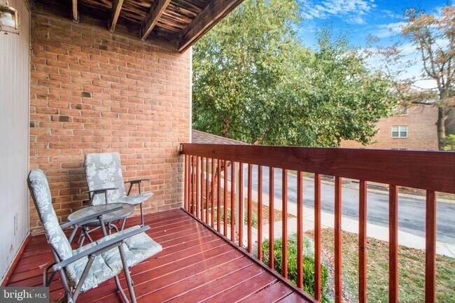 Building Photo - 4 Banyan Wood Ct