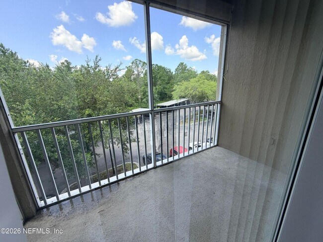 Building Photo - 7990 Baymeadows Rd E
