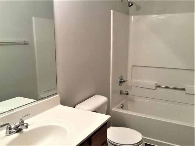 Building Photo - 1878 Candlelight Cir