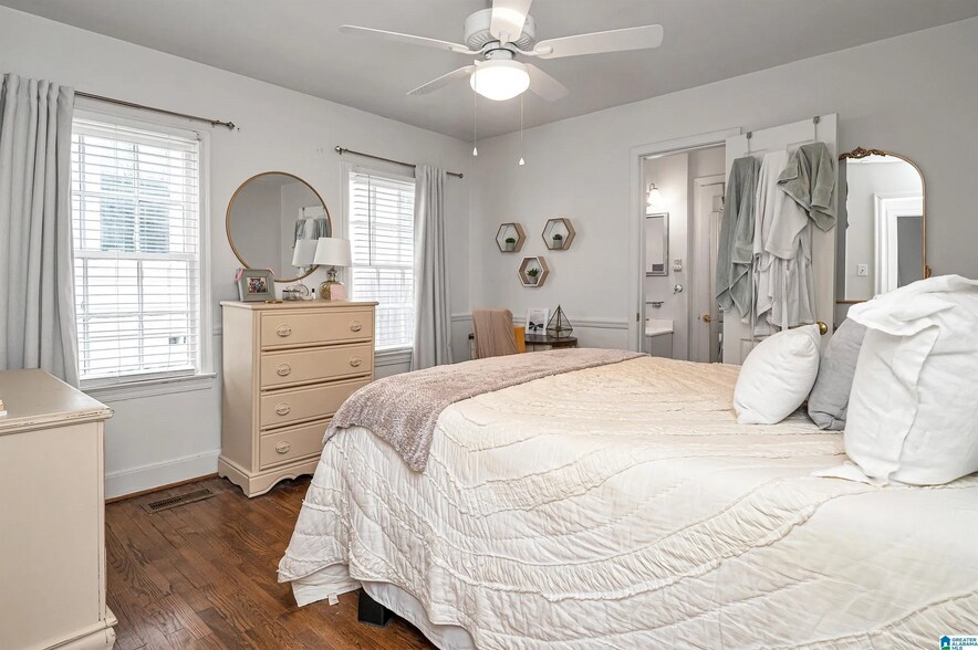 Building Photo - 113 Oglesby Ave