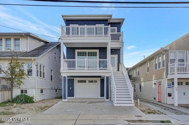 Building Photo - 303 Webster Ave