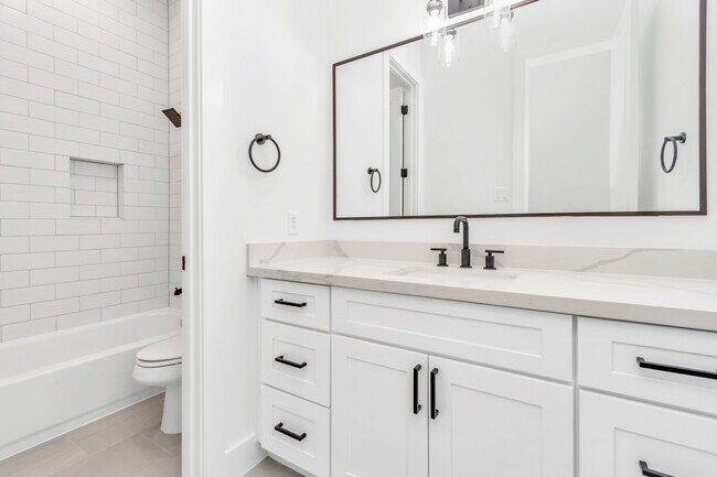 Building Photo - 3613 Rosalie St