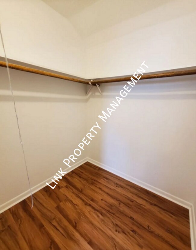 Building Photo - 4911B Marylin Lane-