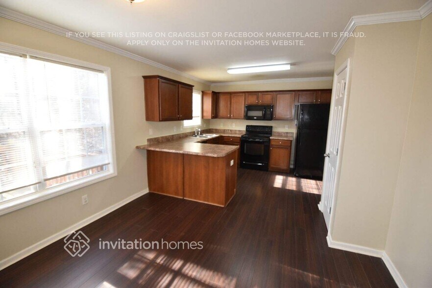 Building Photo - 210 Millstream Ridge