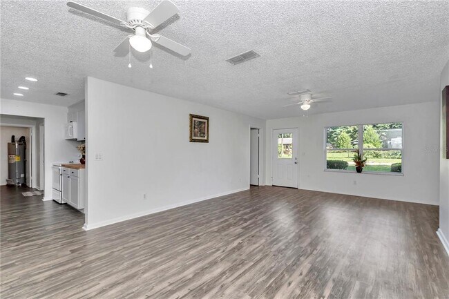 Building Photo - 3640 SE 131st Ln