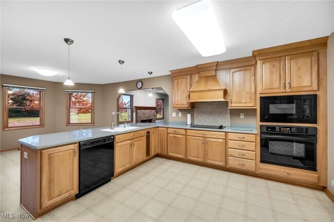 Building Photo - 2366 Stony Hill Rd