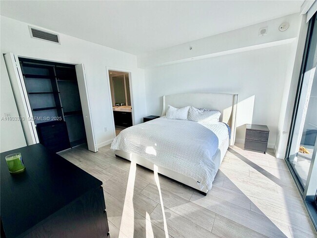 Building Photo - 45 SW 9th St