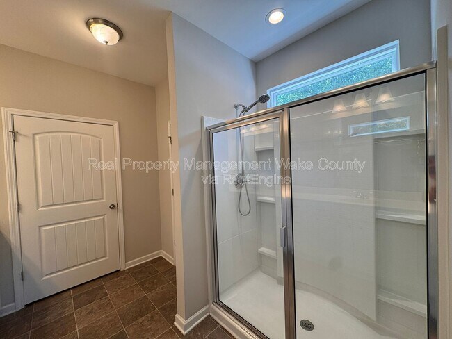 Building Photo - 101 Benning Hills Pl