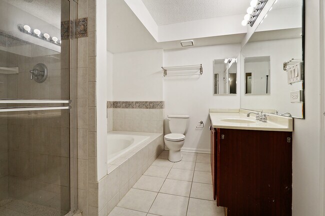 Building Photo - 470 Fawell Blvd